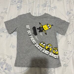 ⭐️illumination Kids Minions T-shirt (Size: 5/6)
